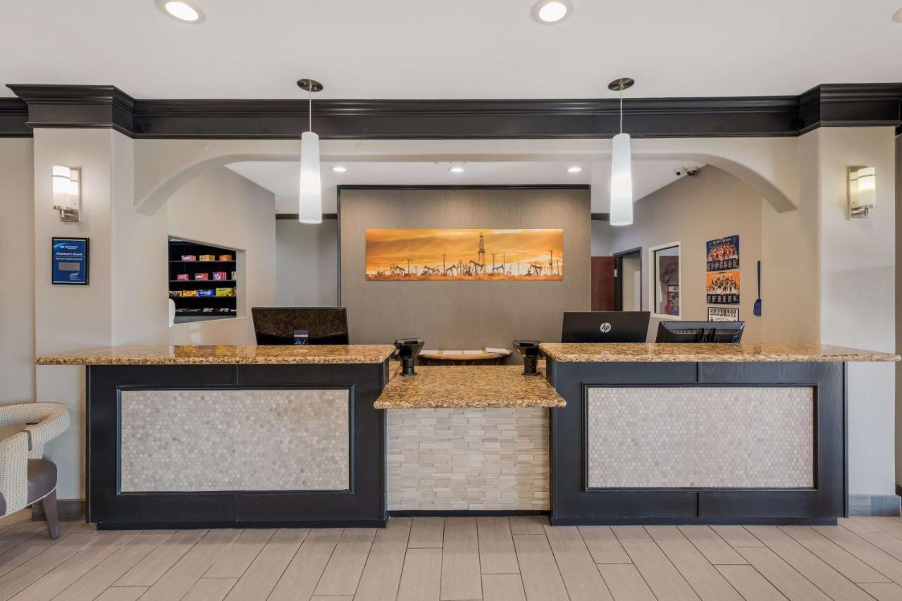 Best Western South Plains Inn & Suites Levelland Exterior photo