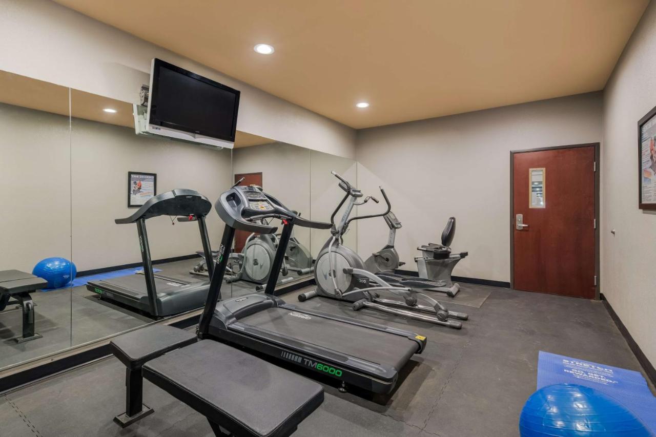 Best Western South Plains Inn & Suites Levelland Exterior photo
